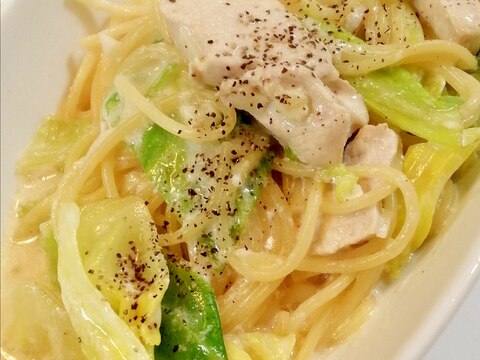 フライパンで☆鶏むね肉とキャベツのクリームパスタ☆